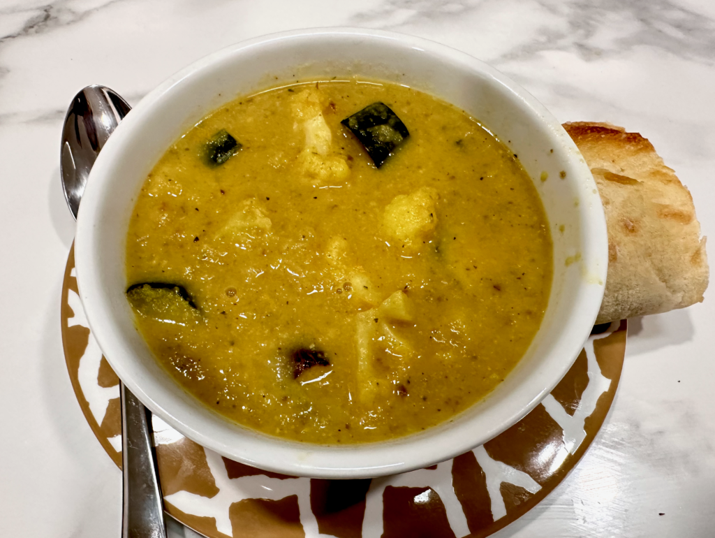 Roasted Cauliflower Curry Soup